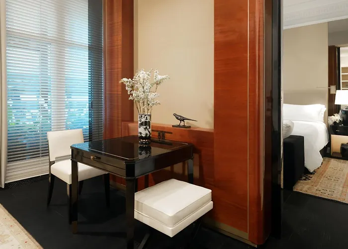 Bristol, A Luxury Collection Hotel, Hotel 5*