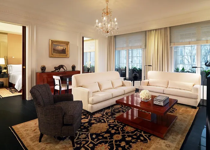 Hotel Bristol, A Luxury Collection Hotel, 5*