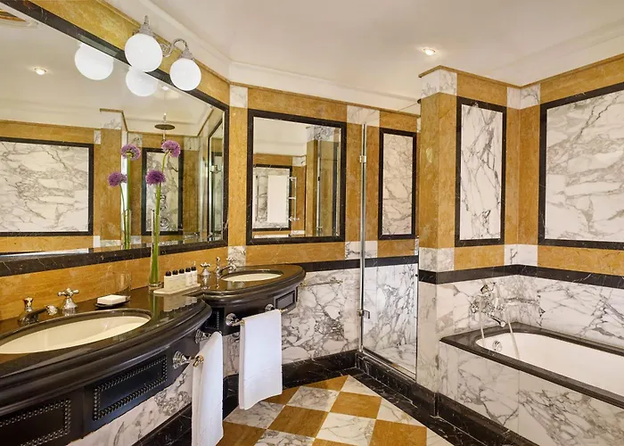 Bristol, A Luxury Collection Hotel, Hotel 5*